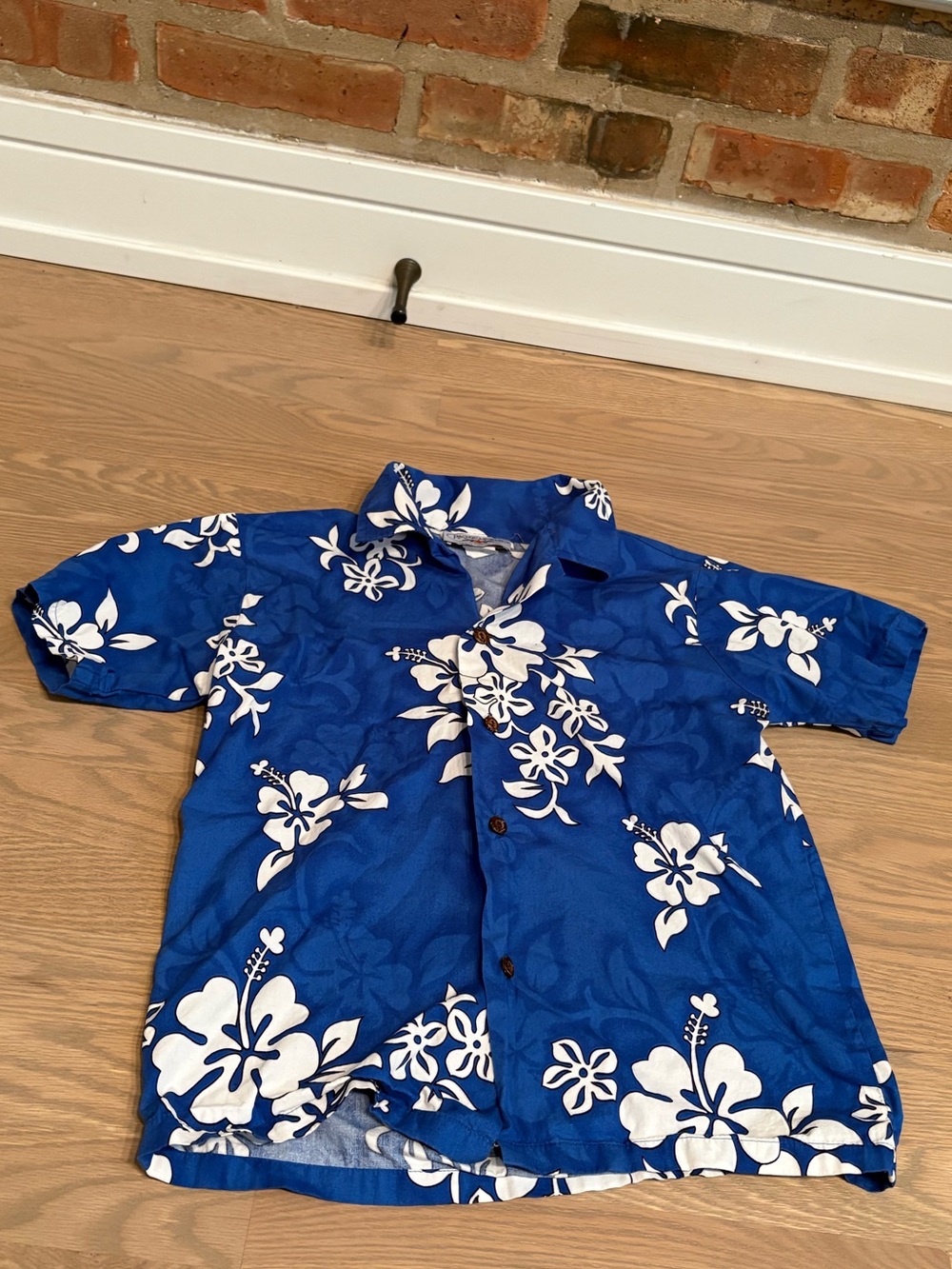 Kids Hawaiian shirt blue white floral medium cotton button up pacific legend